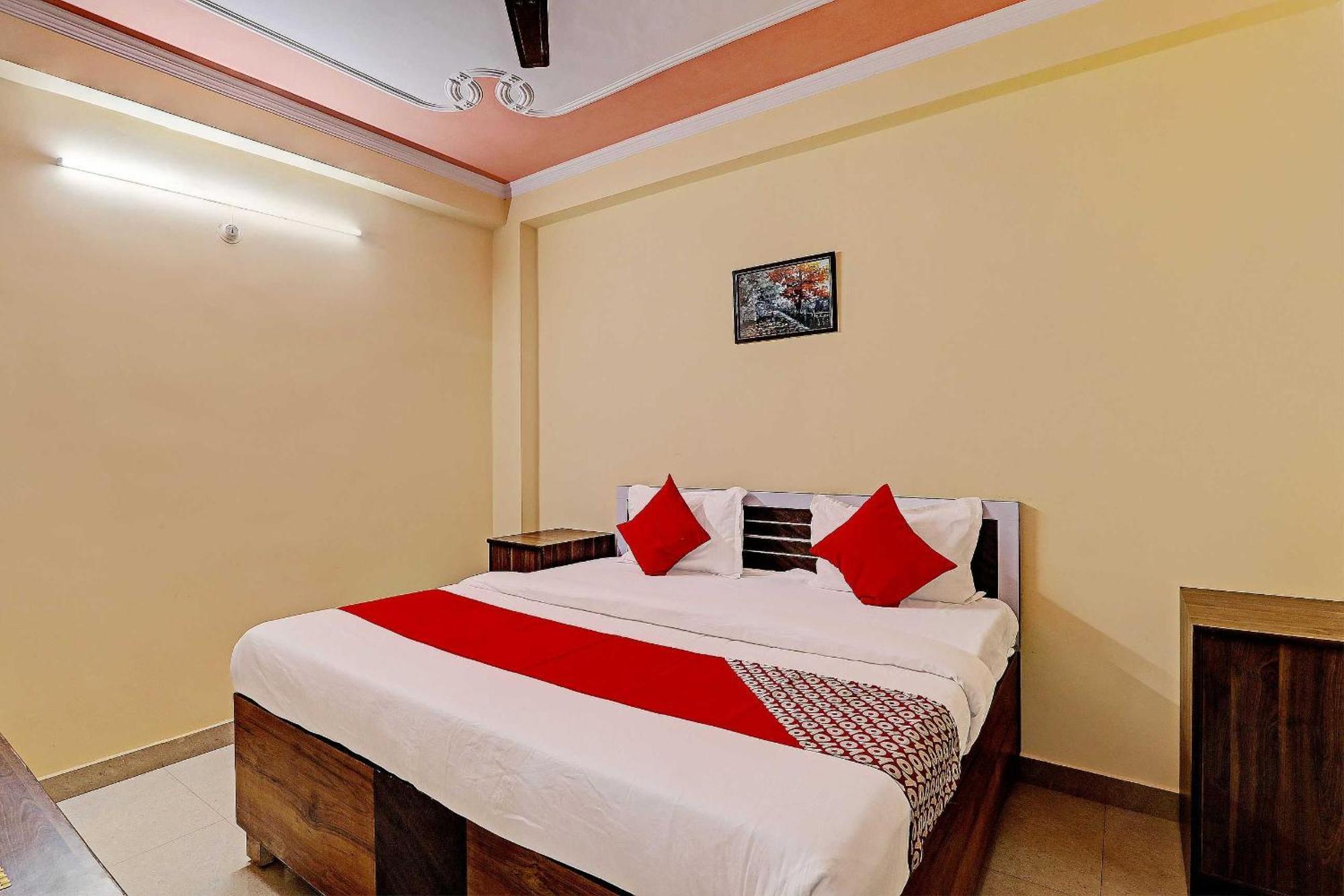 Super Hotel O Fort Inn Lucknow Exterior foto